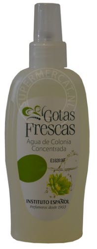 Deze speciale travel size Gotas Frescas Agua de Colonia 200ml Concentrada wordt geleverd in een flacon met een verstuiver voor maximaal gemak