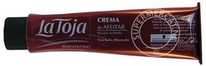 La Toja Crema de Afeitar Classic is een scheercrème met de bekende mineralen uit La Toja en zorgt voor een heerlijk scheerschuim