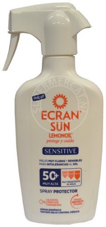 Ecran Sun Lemonoil Sensitive 300ml SPF50 Muy Alta wordt geleverd in een handige flacon voorzien van een handmatig spray en biedt bescherming met Factor 50 plus