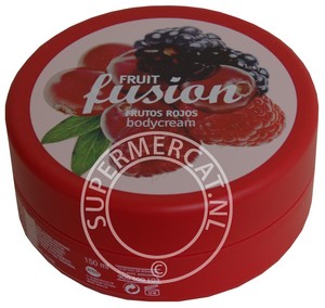Deliplus Fruit Fusion Frutos Rojos Body Cream contributes to good skin care and has a lovely soft Spanish scent