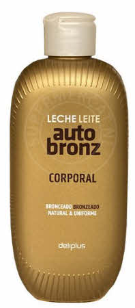 Solcare Auto Bronceadora Leche Corporal self-tanning lotion provides a natural tan and is very easy to use, comes in this famous bottle and straight from Spain