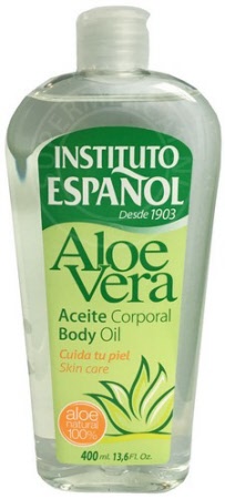 Instituto Espanol Aceite Corporal Aloe Vera body oil with Aloe Vera and Vitamins A, B1, B2, B6 & B12.